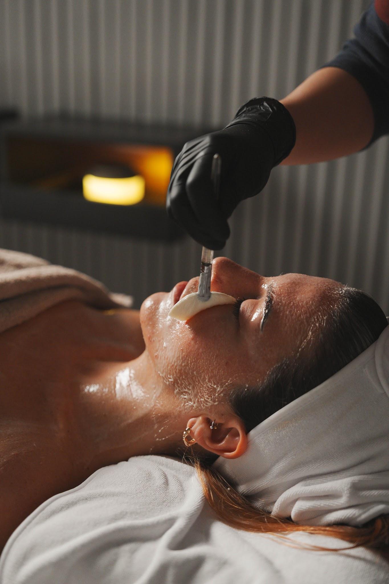 CO2 laser procedure with protective eye shields